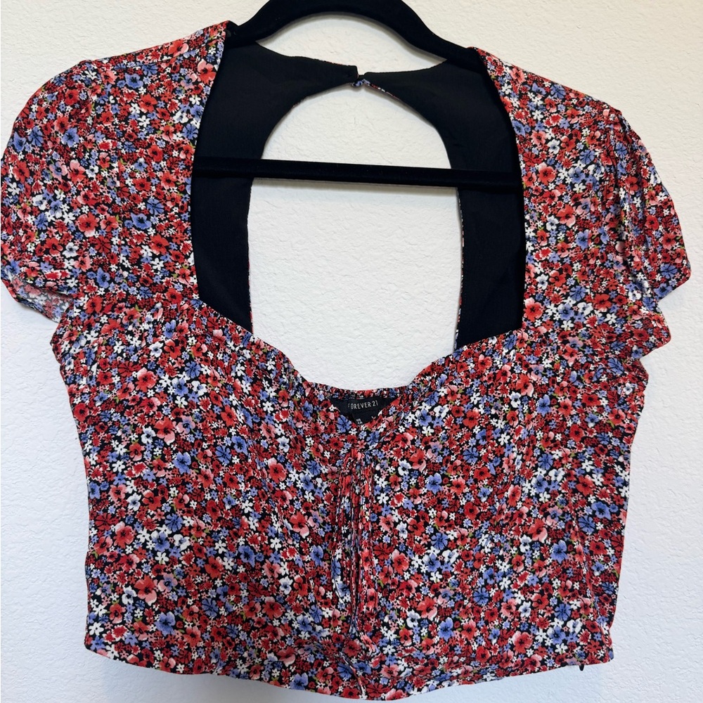Forever 21 Floral Women's crop top